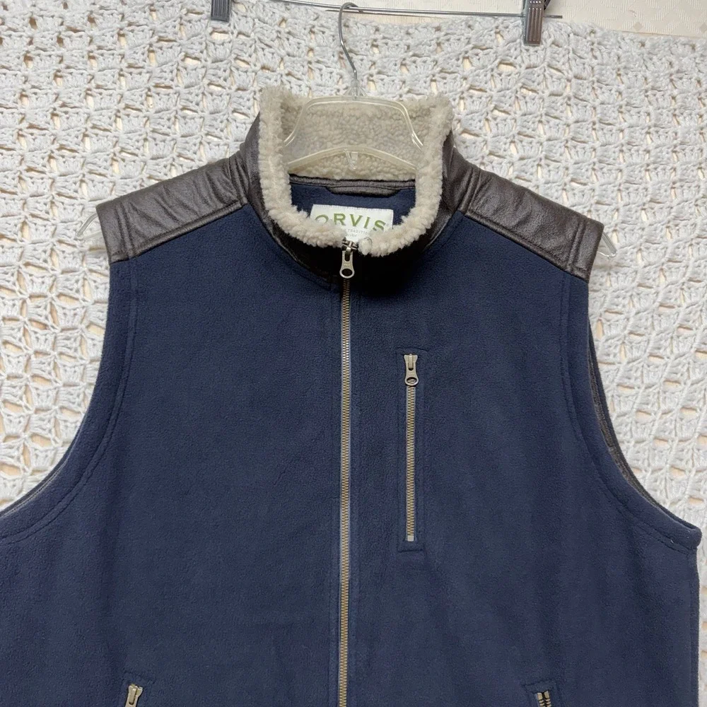 Orvis Fleece Vest‎ Men's L Navy Blue Sherpa Lined Mock Neck Faux Leather Trim